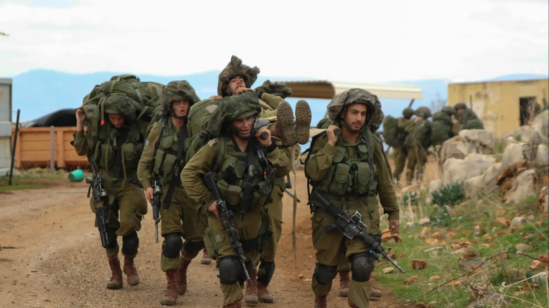 תרגיל של גדוד 101 של חטיבת צנחנים, בגבול לבנון. פברואר 2014 תרגיל של גדוד 101 של חטיבת צנחנים, בגבול לבנון. פברואר 2014