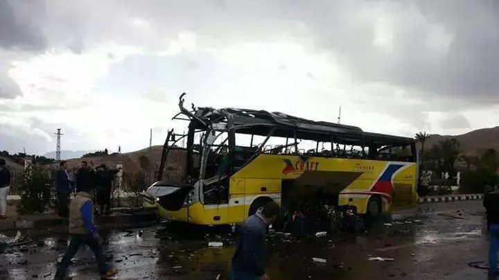 אוטובוס של תיירים התפוצץ במסוף טאבה, מצרים. פברואר 2014 אוטובוס של תיירים התפוצץ במסוף טאבה, מצרים. פברואר 2014
