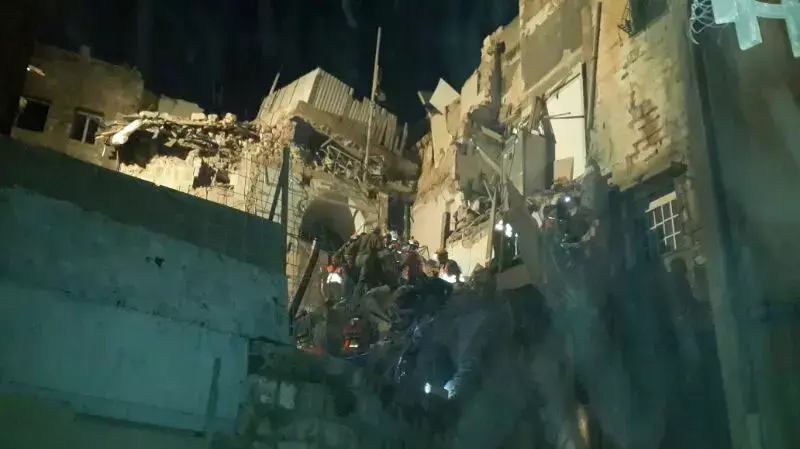 בניין בעכו קרס כתוצאה מפיצוץ בלון גז בניין בעכו קרס כתוצאה מפיצוץ בלון גז