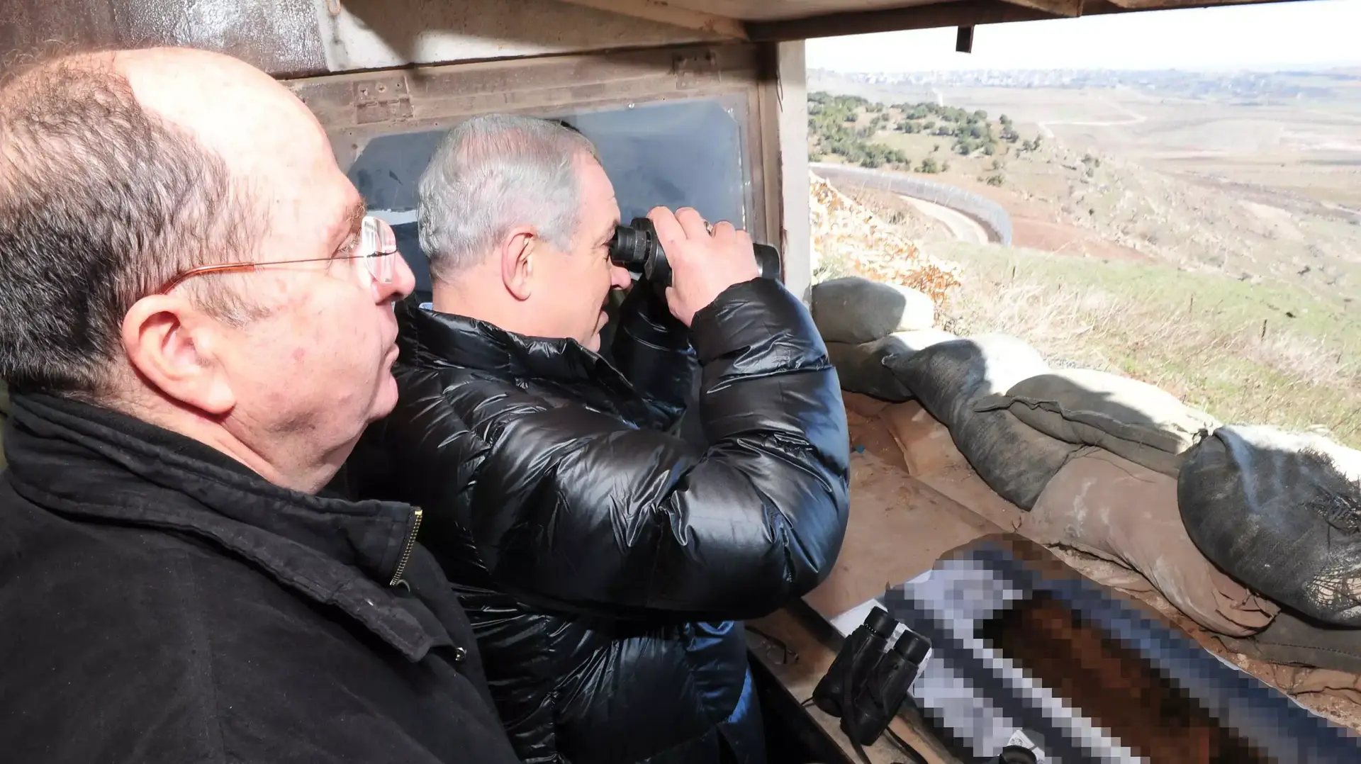 ביקור של ראש הממשלה בנימין נתניהו ושר הביטחון משה יעלון היום ברמת הגולן, פברואר 2014 ביקור של ראש הממשלה בנימין נתניהו ושר הביטחון משה יעלון היום ברמת הגולן, פברואר 2014