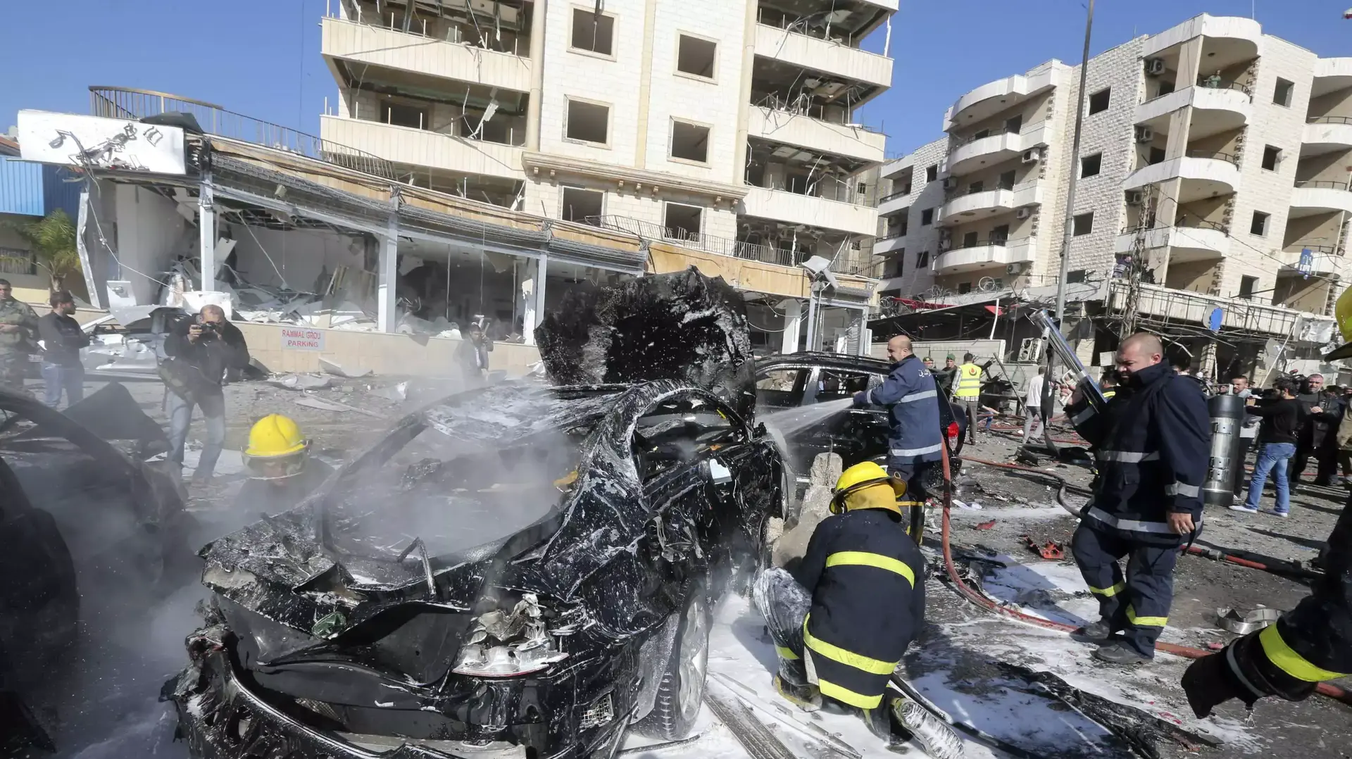 פיגוע בשכונת ביר חסן. ביירות, לבנון, 19 בפברואר 2014 פיגוע בשכונת ביר חסן. ביירות, לבנון, 19 בפברואר 2014