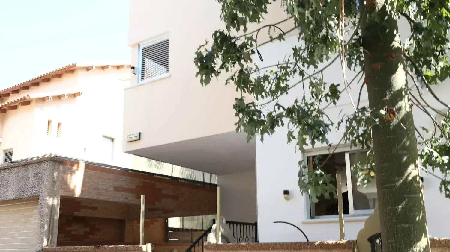 הוסטל של אקי"ם שספג יריות ברחוב צהלה תל אביב. פברואר 2014