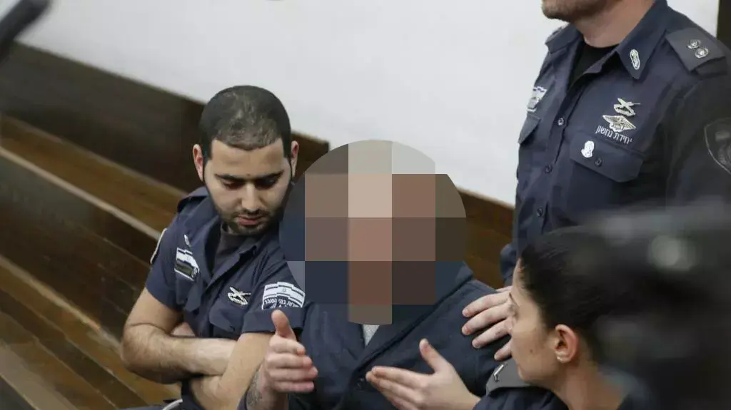 עד המדינה בפרשת הבר-נוער מובא להארכת מעצר בבית משפט השלום בתל אביב, פברואר 2014