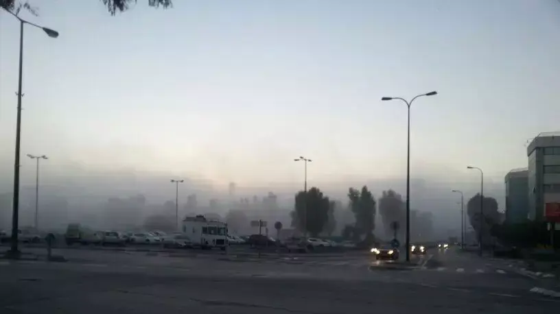ערפל ביפו, סמוך לאצטדיון בלומפילד, פברואר 2014 ערפל ביפו, סמוך לאצטדיון בלומפילד, פברואר 2014
