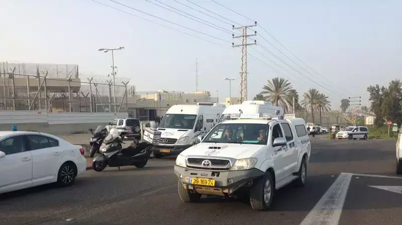 כלא רימונים, שם התבצר אסיר עם נשק ופצע שלושה סוהרים. פברואר 2014 כלא רימונים, שם התבצר אסיר עם נשק ופצע שלושה סוהרים. פברואר 2014