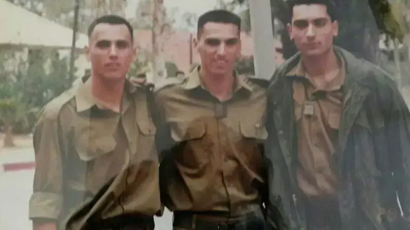 מימין: ג'וואד, ג'לאל שנהרג באסון הכרמל והילאל ביסאן שנפצע קשה מירי של אסיר שהתבצר בכלא רימונים. פברואר 2014 מימין: ג'וואד, ג'לאל שנהרג באסון הכרמל והילאל ביסאן שנפצע קשה מירי של אסיר שהתבצר בכלא רימונים. פברואר 2014