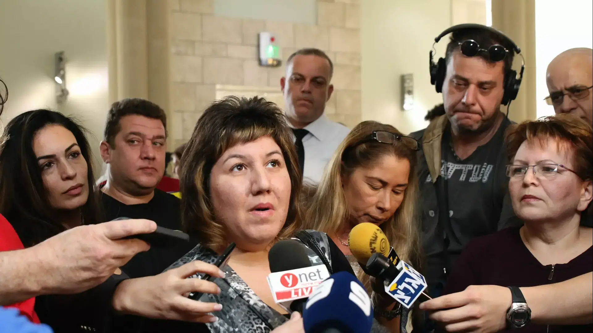 אולגה זדורוב רעייתו של רומן זדורוב בבית המשפט המחוזי, נצרת. פברואר 2014 אולגה זדורוב רעייתו של רומן זדורוב בבית המשפט המחוזי, נצרת. פברואר 2014