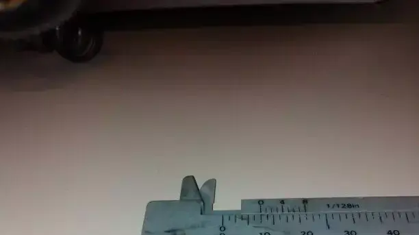 נקבת נשר בוגרת טופלה בבית חולים לחיות בר של הספארי לאחר שנפגעה מכדורית עופרת נקבת נשר בוגרת טופלה בבית חולים לחיות בר של הספארי לאחר שנפגעה מכדורית עופרת
