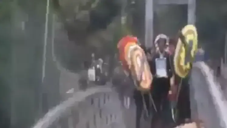 וייטנאם: הגשר קרס - לפחות 9 נהרגו ועשרות נפצעו