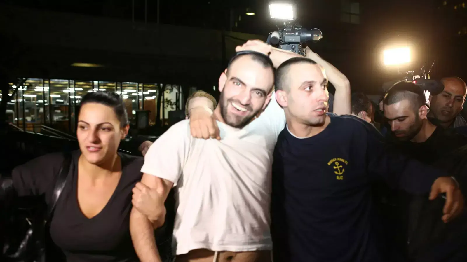 חגי פליסיאן משתחרר מבית משפט השלום בת"א למעצר בית, פברואר 2014 חגי פליסיאן משתחרר מבית משפט השלום בת"א למעצר בית, פברואר 2014