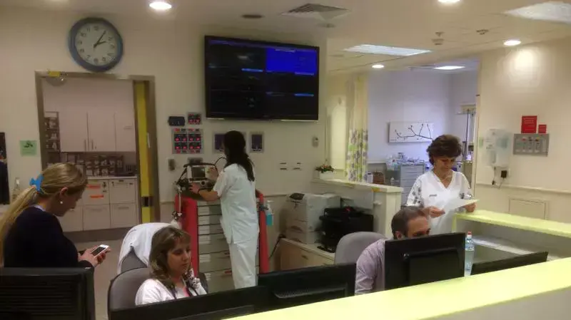 היחידה לטיפול נמרץ ילדים, בית החולים קפלן ברחובות, פברואר 2014 היחידה לטיפול נמרץ ילדים, בית החולים קפלן ברחובות, פברואר 2014