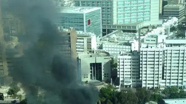 שריפה גדולה בבסיס הקריה בתל אביב 