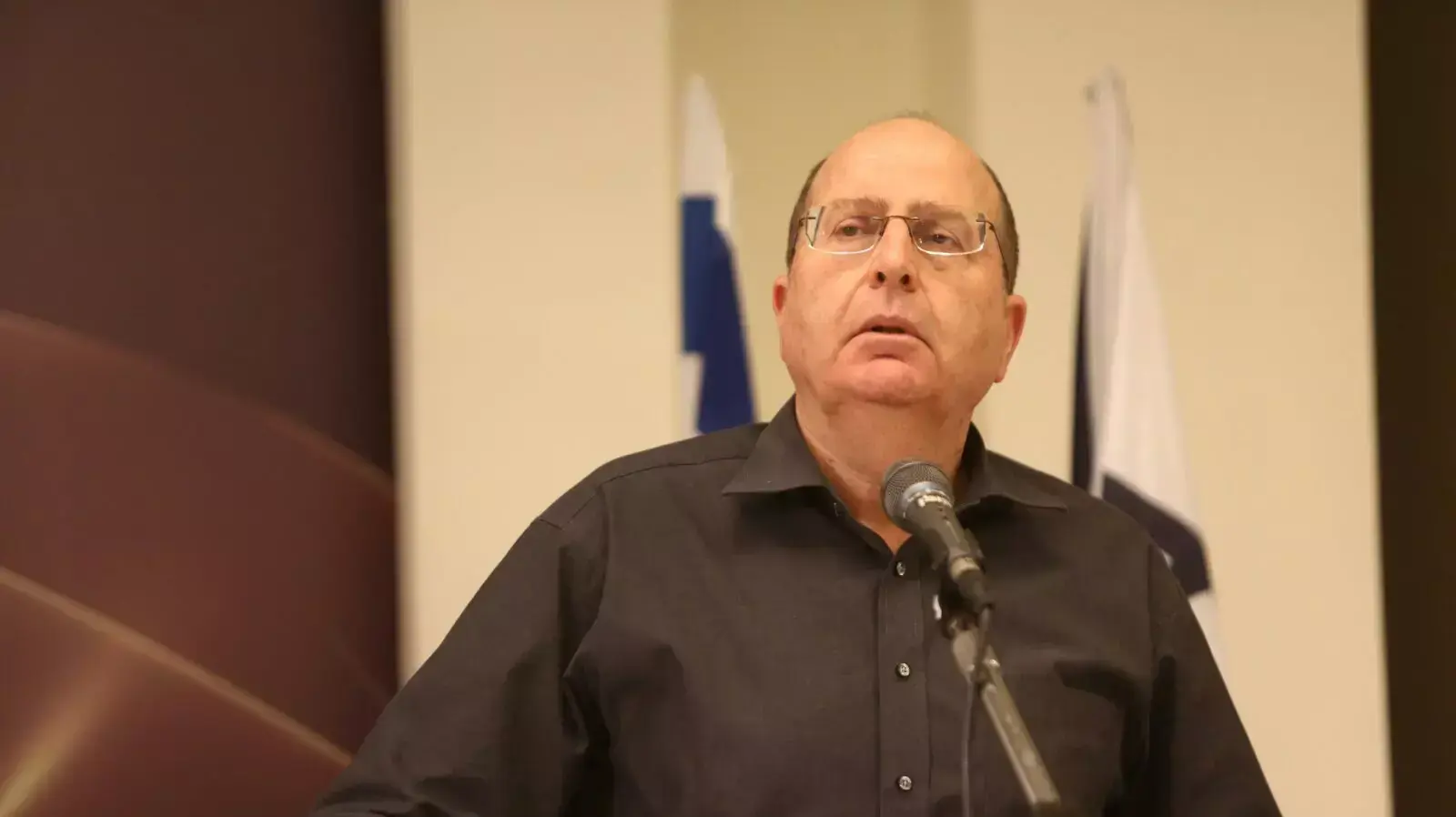 שר הביטחון, משה יעלון, במסיבת עיתונאים בנושא מבצע השתלטות על ספינת הנשק, מרץ 2014 שר הביטחון, משה יעלון, במסיבת עיתונאים בנושא מבצע השתלטות על ספינת הנשק, מרץ 2014