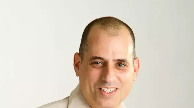 צחר רותם