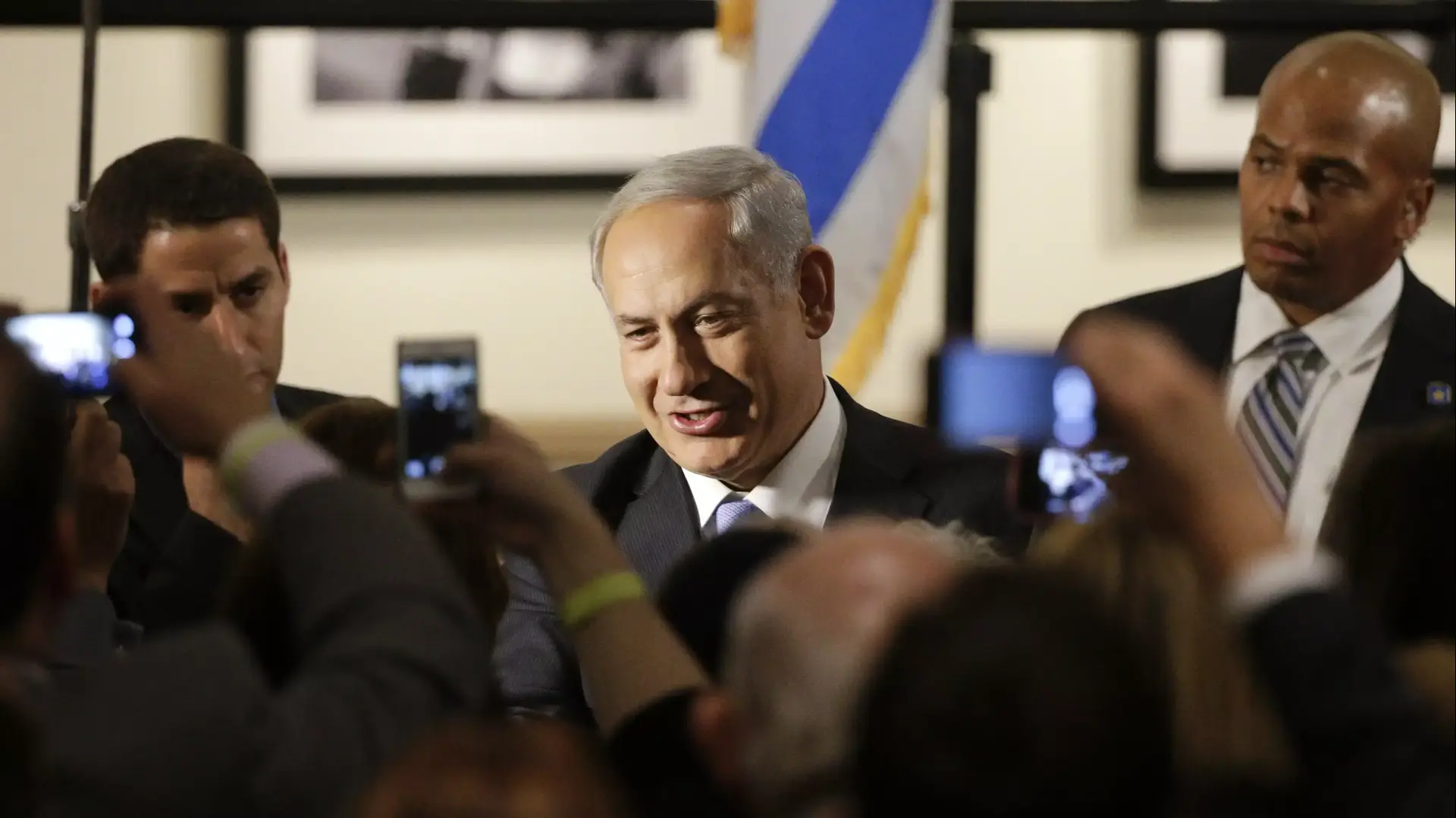 ראש הממשלה בנימין נתניהו ורעייתו שרה באולפני "פאראמאונט". לוס אנג'לס, 4 במרץ 2014 ראש הממשלה בנימין נתניהו ורעייתו שרה באולפני "פאראמאונט". לוס אנג'לס, 4 במרץ 2014