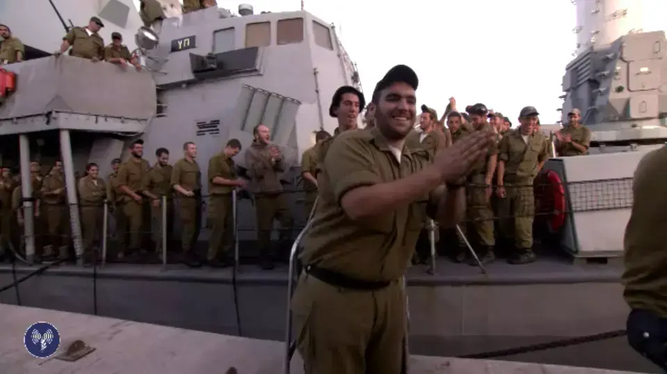 הספינה KLOS-C שבה נמצאו טילים לעזה עגנה בנמל אילת הספינה KLOS-C שבה נמצאו טילים לעזה עגנה בנמל אילת
