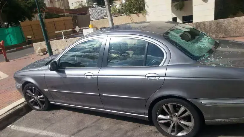 הרכב של סנגורו של חגי פליסיאן שהושחת הבוקר. מרץ 2014 הרכב של סנגורו של חגי פליסיאן שהושחת הבוקר. מרץ 2014