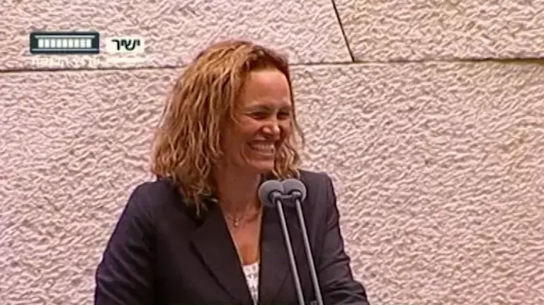שי פירון לא לבד: יפעת קריב התפוצצה מצחוק במליאה