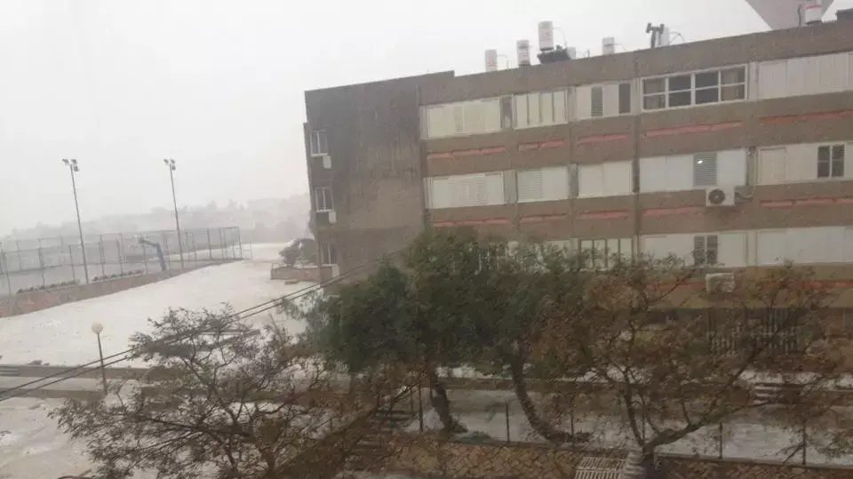 שלג במצפה רמון, 14 במרץ 2014 שלג במצפה רמון, 14 במרץ 2014