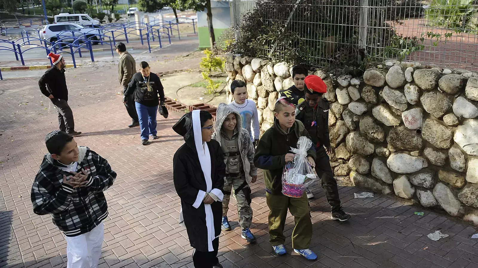 ילדים חוגגים את פורים בעיר שדרות ילדים חוגגים את פורים בעיר שדרות
