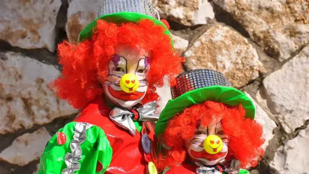 תחפושות לפורים של תושבי בני ברק 