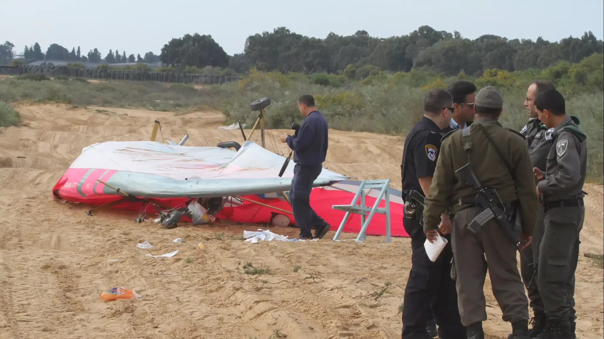 טייס אולטרה לייט נפצע קשה בהתרסקות ליד חדרה, מרץ 2014 טייס אולטרה לייט נפצע קשה בהתרסקות ליד חדרה, מרץ 2014