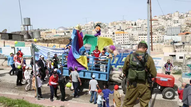 עדלאידע בחברון. מרץ 2014 עדלאידע בחברון. מרץ 2014