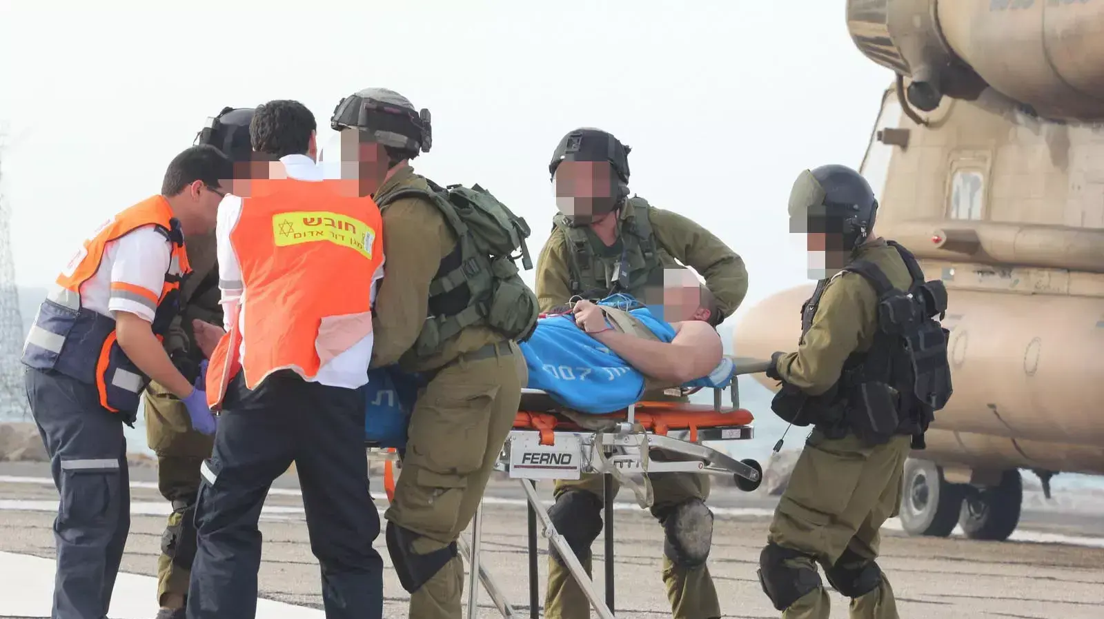 חיילי צה"ל פונו לבית החולים רמב"ם בחיפה, מרץ 2014 חיילי צה"ל פונו לבית החולים רמב"ם בחיפה, מרץ 2014