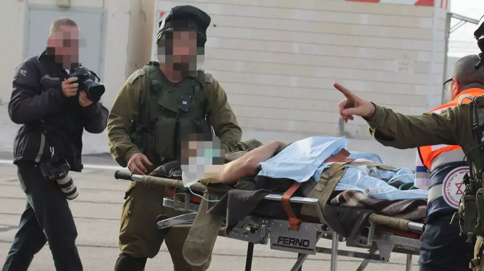 חיילי צה"ל פונו לבית החולים רמב"ם בחיפה, מרץ 2014 חיילי צה"ל פונו לבית החולים רמב"ם בחיפה, מרץ 2014
