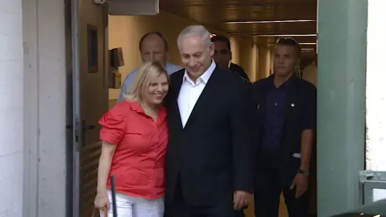  אב הבית: "לא ביקשתי קביעות במעון נתניהו"