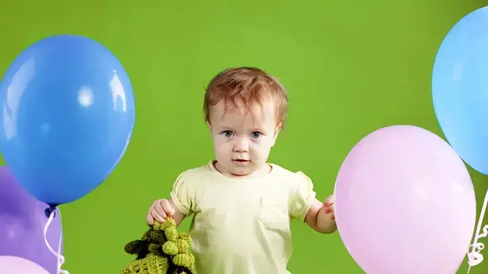 ילד ילדים תינוק תינוקות בלון בלונים יומולדת ילד ילדים תינוק תינוקות בלון בלונים יומולדת