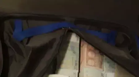 הברחת מאות אלפי אירו לישראל הברחת מאות אלפי אירו לישראל