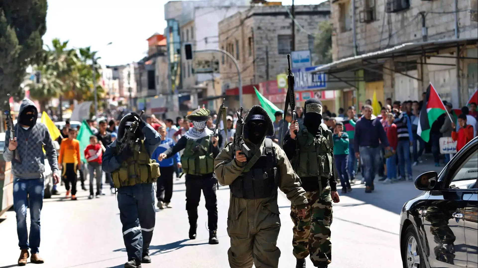 הלווייתם של שלושת הפלסטינים שנהרגו מאש ימ"מ בג'נין, מרץ 2014 הלווייתם של שלושת הפלסטינים שנהרגו מאש ימ"מ בג'נין, מרץ 2014