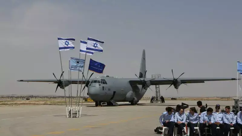 מטוס ה"סופר-הרקולס" שהגיע לבסיס חיל האוויר. אפריל 2014