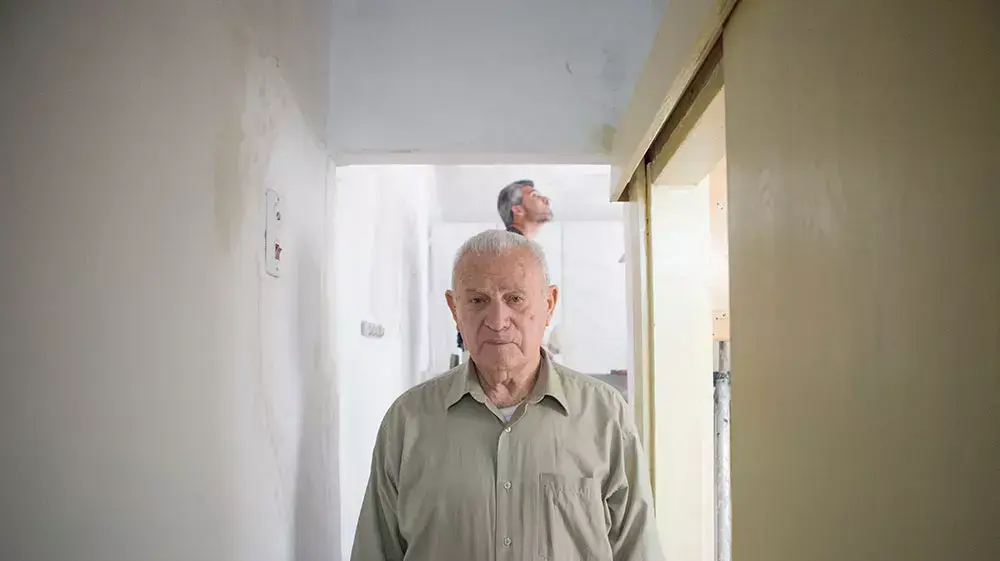 שיפוצים בביתו של ניצול שואה, דוד וגנר, אפריל 2014 שיפוצים בביתו של ניצול שואה, דוד וגנר, אפריל 2014
