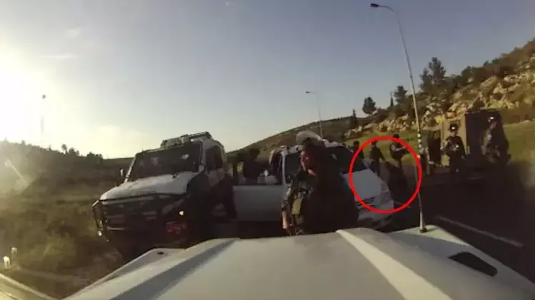 תיעוד: השניות הראשונות שלאחר הפיגוע ליד חברון