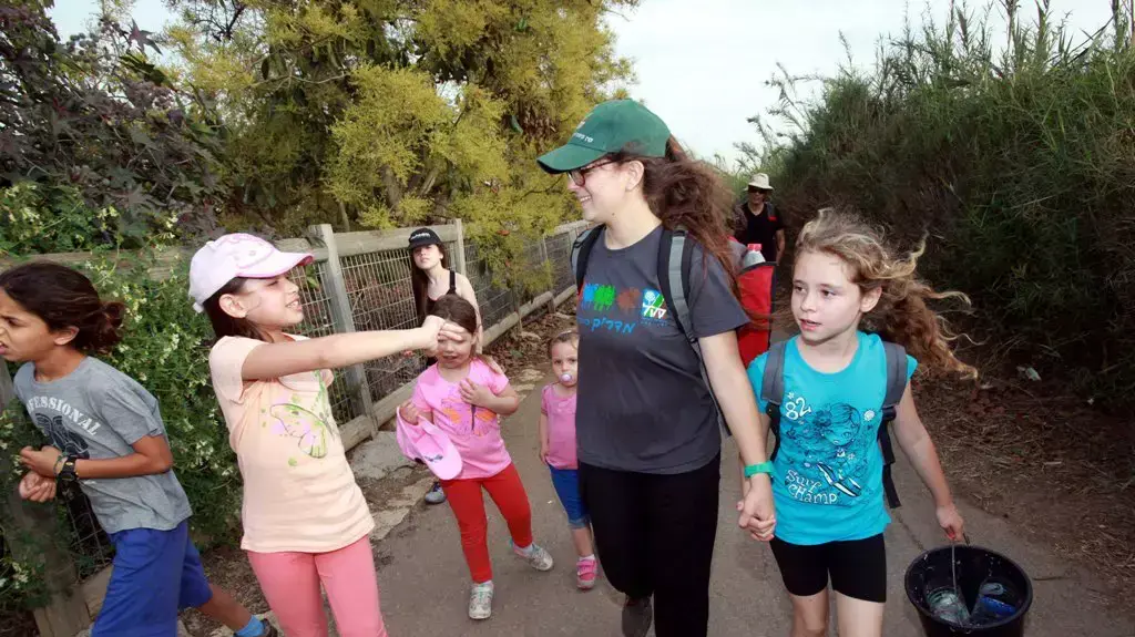 מטיילים ברחבי הארץ בחול המועד פסח מטיילים ברחבי הארץ בחול המועד פסח
