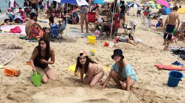 פיסול בחול בחוף פלמחים פיסול בחול בחוף פלמחים