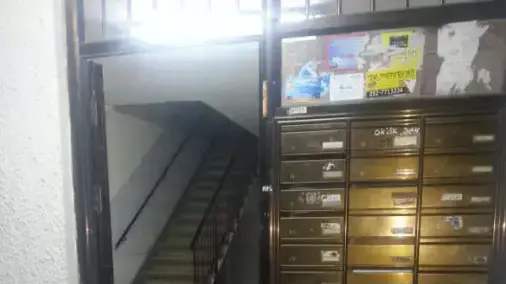 הבניין בחולון, שבו נמצאה גופת גבר כבן 50 , 22 באפריל 2014 הבניין בחולון, שבו נמצאה גופת גבר כבן 50 , 22 באפריל 2014