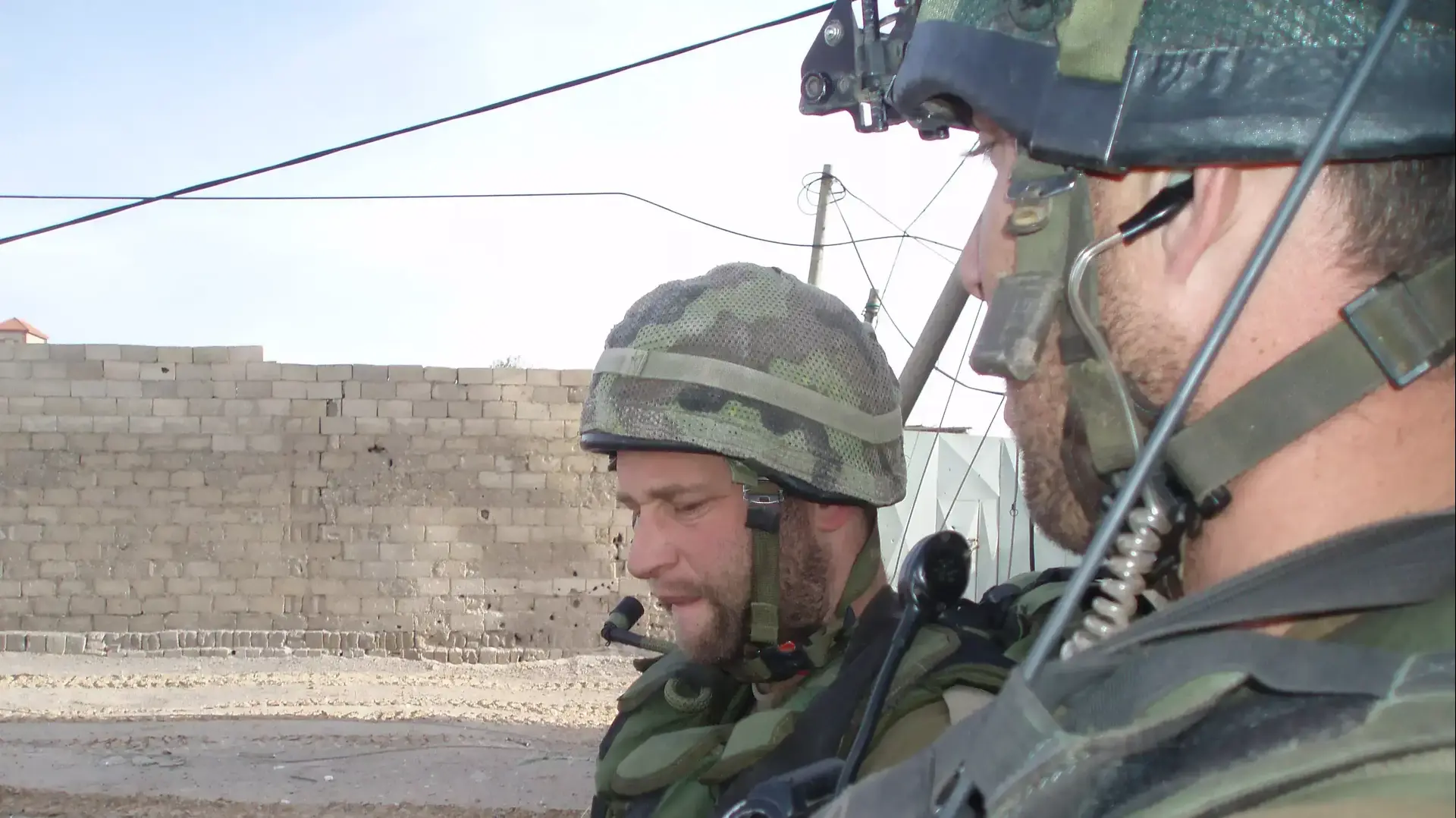 מפקד גדוד הסיור של חטיבת צנחנים, אל"מ ירון פינקלמן, במהלך מבצע עופרת יצוקה מפקד גדוד הסיור של חטיבת צנחנים, אל"מ ירון פינקלמן, במהלך מבצע עופרת יצוקה