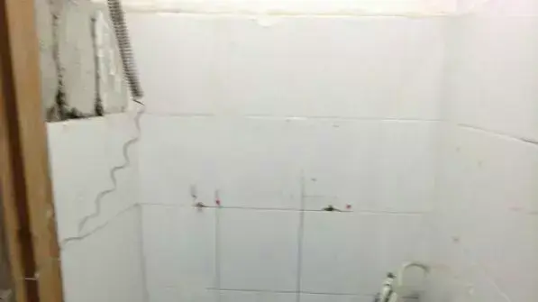 פעילים של משמרת הצניעות בבית שמש השחיתו בית כנסת, אפריל 2014 פעילים של משמרת הצניעות בבית שמש השחיתו בית כנסת, אפריל 2014