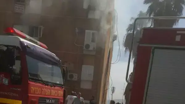 בניין בוער בטבריה, 25.4.2014 בניין בוער בטבריה, 25.4.2014