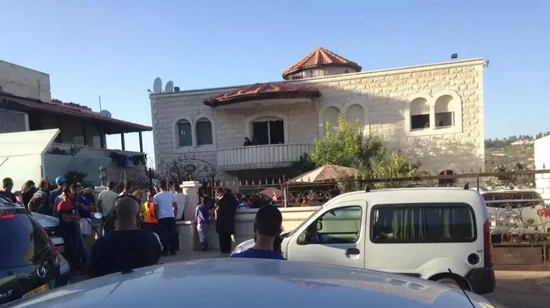 פעוטה טבעה בבריכה בבית באבו גוש, 25 באפריל 2014 פעוטה טבעה בבריכה בבית באבו גוש, 25 באפריל 2014