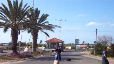 נווה דקלים - לא לשימוש (אבי חורי)