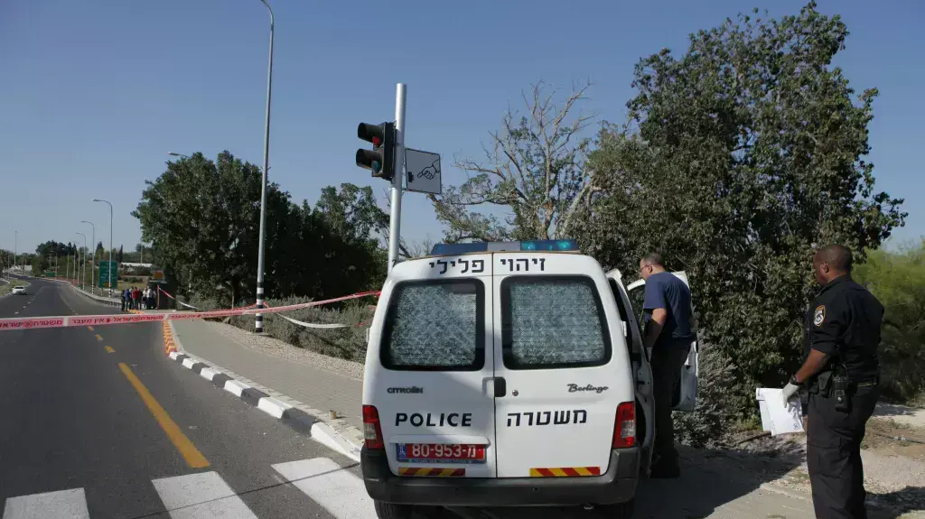זירת הירי ליד מושב עיינות, אפריל 2014 זירת הירי ליד מושב עיינות, אפריל 2014