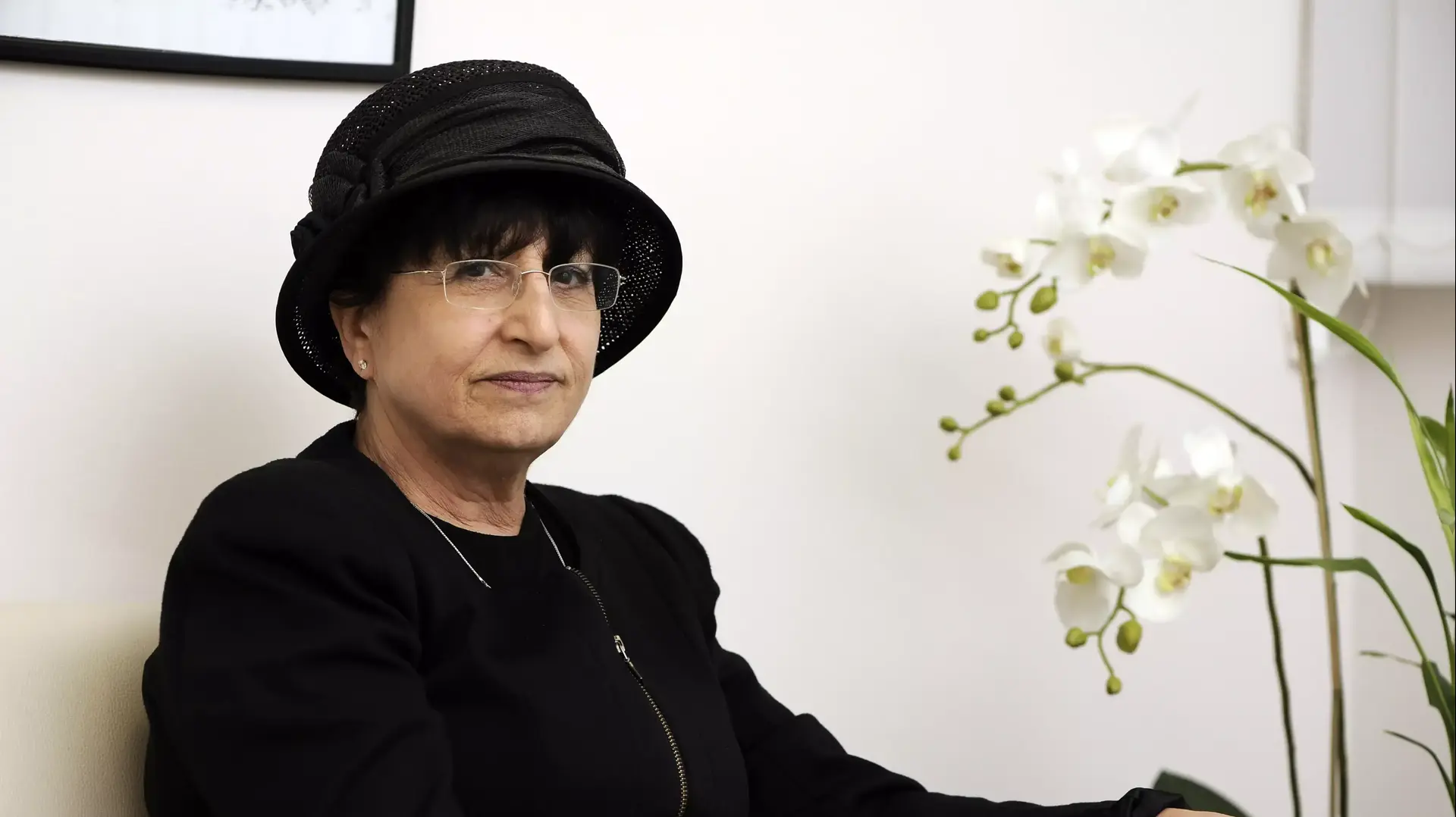 הרבנית עדינה בר שלום הרבנית עדינה בר שלום