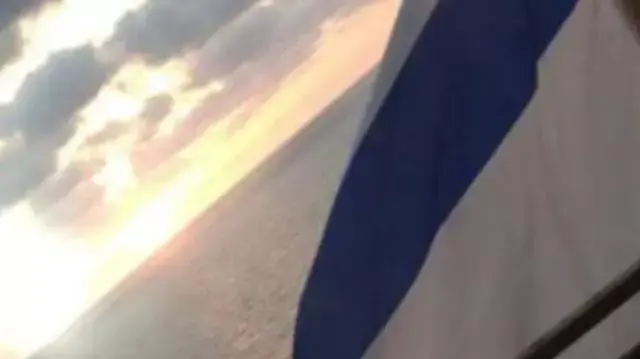 אילנה לב צילמה את דגל ישראל. מאי 2014