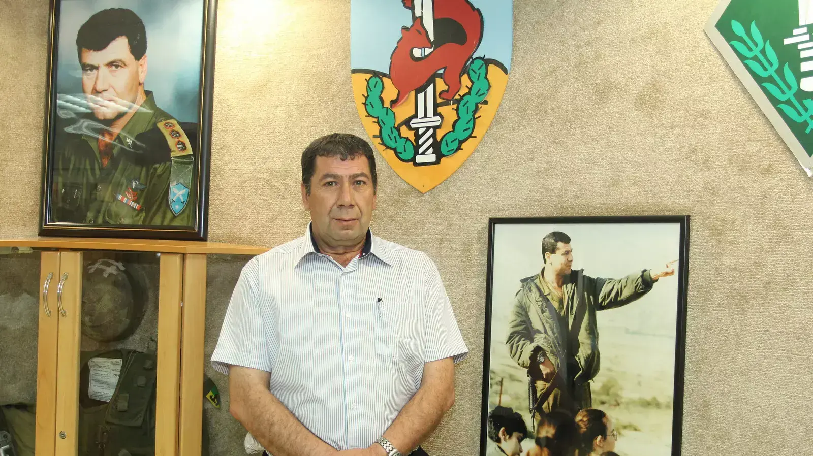 מופיד מרעי בחדר הזיכרון לאחיו נביה מרעי ז"ל. מאי 2014 מופיד מרעי בחדר הזיכרון לאחיו נביה מרעי ז"ל. מאי 2014