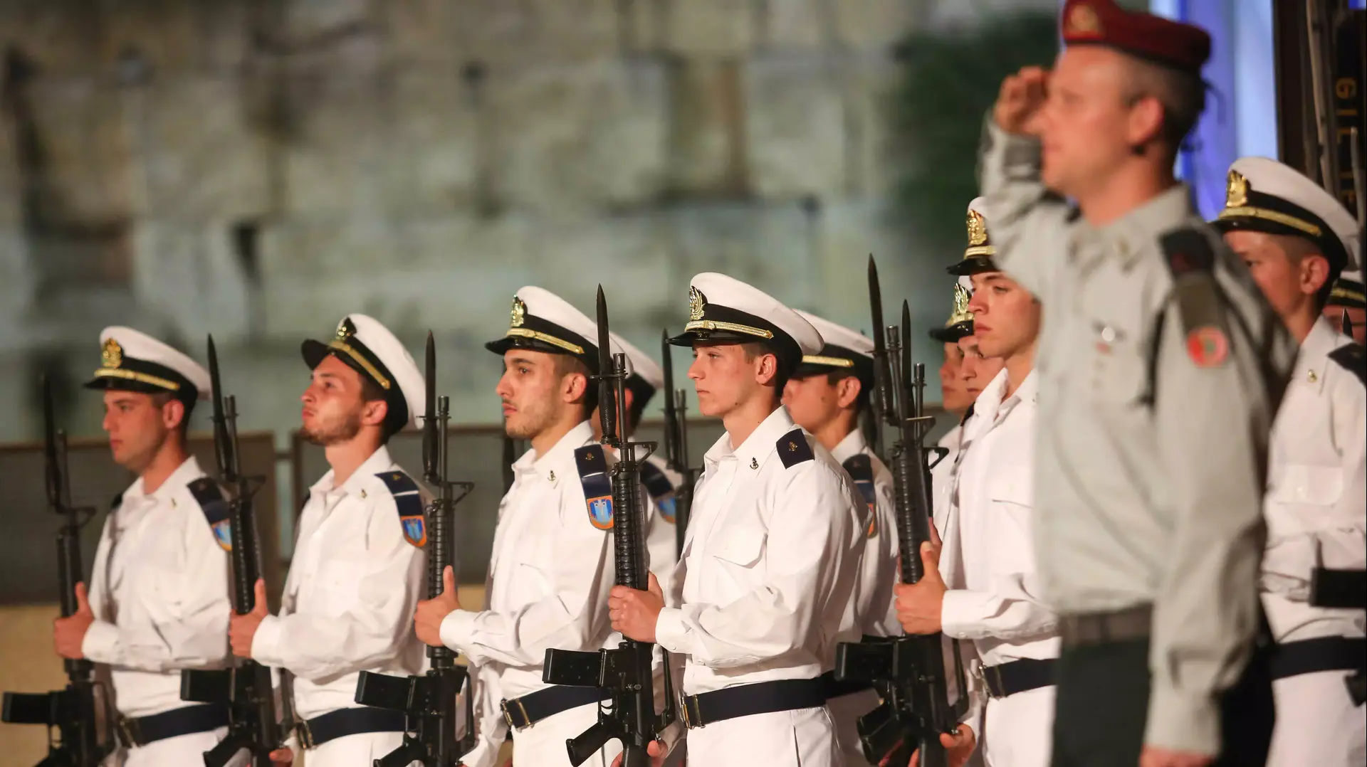 עצרת הזיכרון הממלכתית לחללי מערכות ישראל ברחבת הכותל, ירושלים, מאי 2014 עצרת הזיכרון הממלכתית לחללי מערכות ישראל ברחבת הכותל, ירושלים, מאי 2014