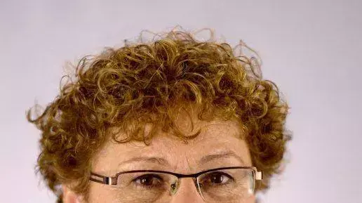 אשת החינוך מרים פרץ שנבחה להדליק משואה בטקס יום העצמאות בהר הרצל. מאי 2014 אשת החינוך מרים פרץ שנבחה להדליק משואה בטקס יום העצמאות בהר הרצל. מאי 2014